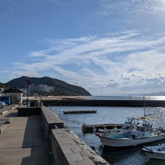 渋川駐車場と渋川港。出発。東。大槌島（右右前）