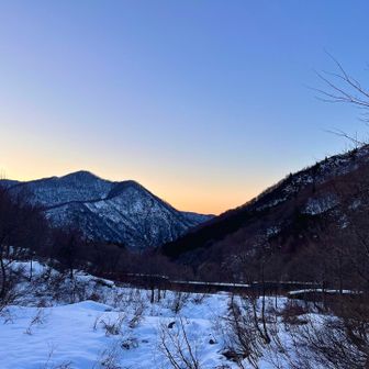 あかくなってゆく空がとってもきれい
夕焼けを眺めながら歩ける時間は最高でした🥰
なんとかヘッデンいらずの時間にゴーール