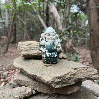 人形がちょこんと座っていました