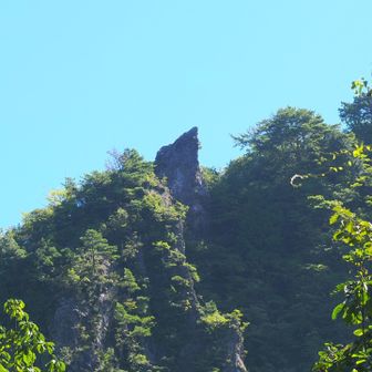 トンビ岩