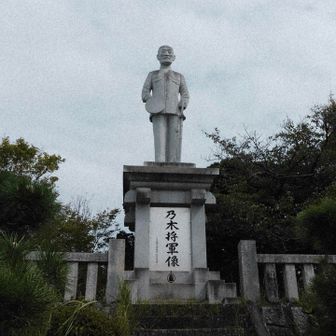 乃木将軍像　なんとなくコミカル　