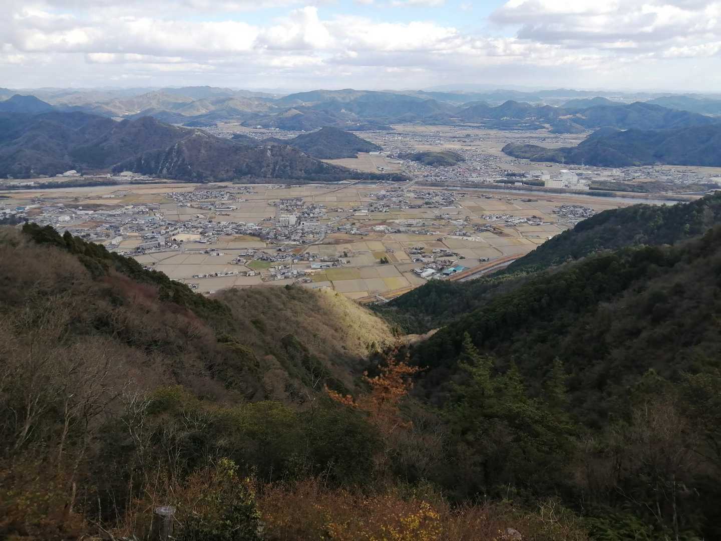 稜線からは東西南北、姫路、相生の海岸線も望めました‼️😋