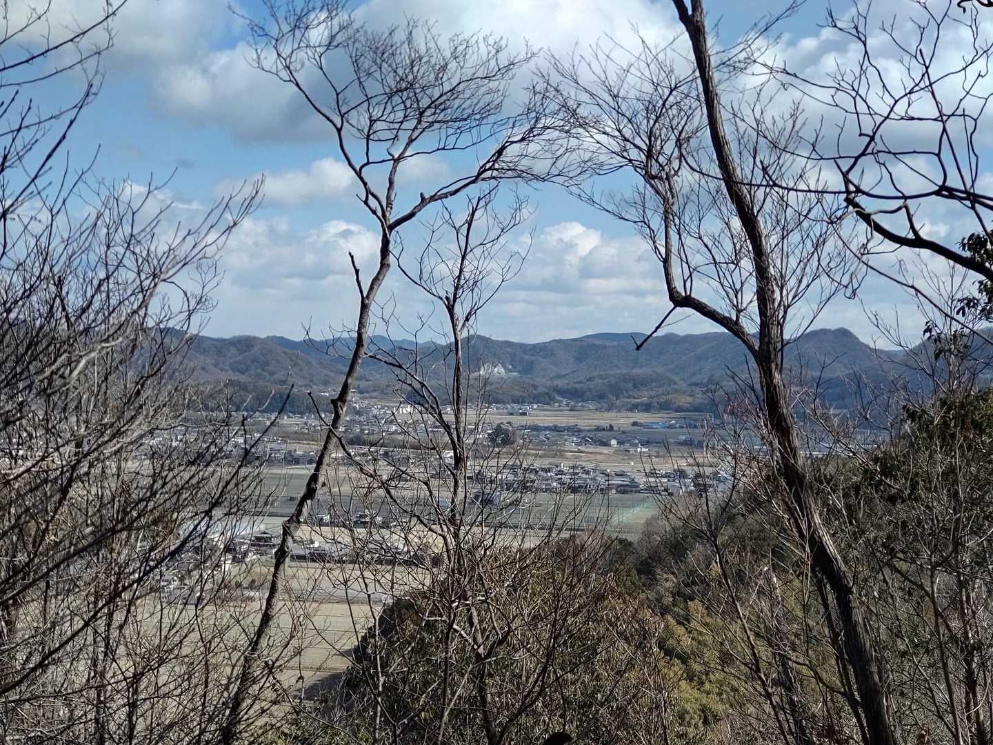木立のすき間から眺望👀✨
雨あがってよかった～