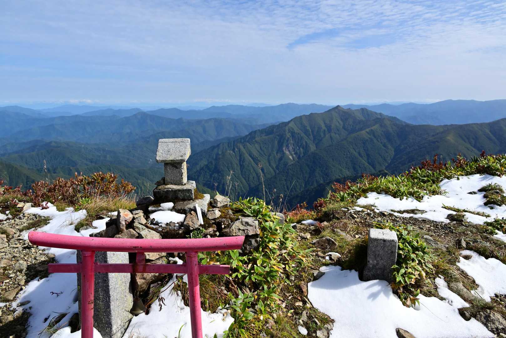 中ノ岳到着🙌
