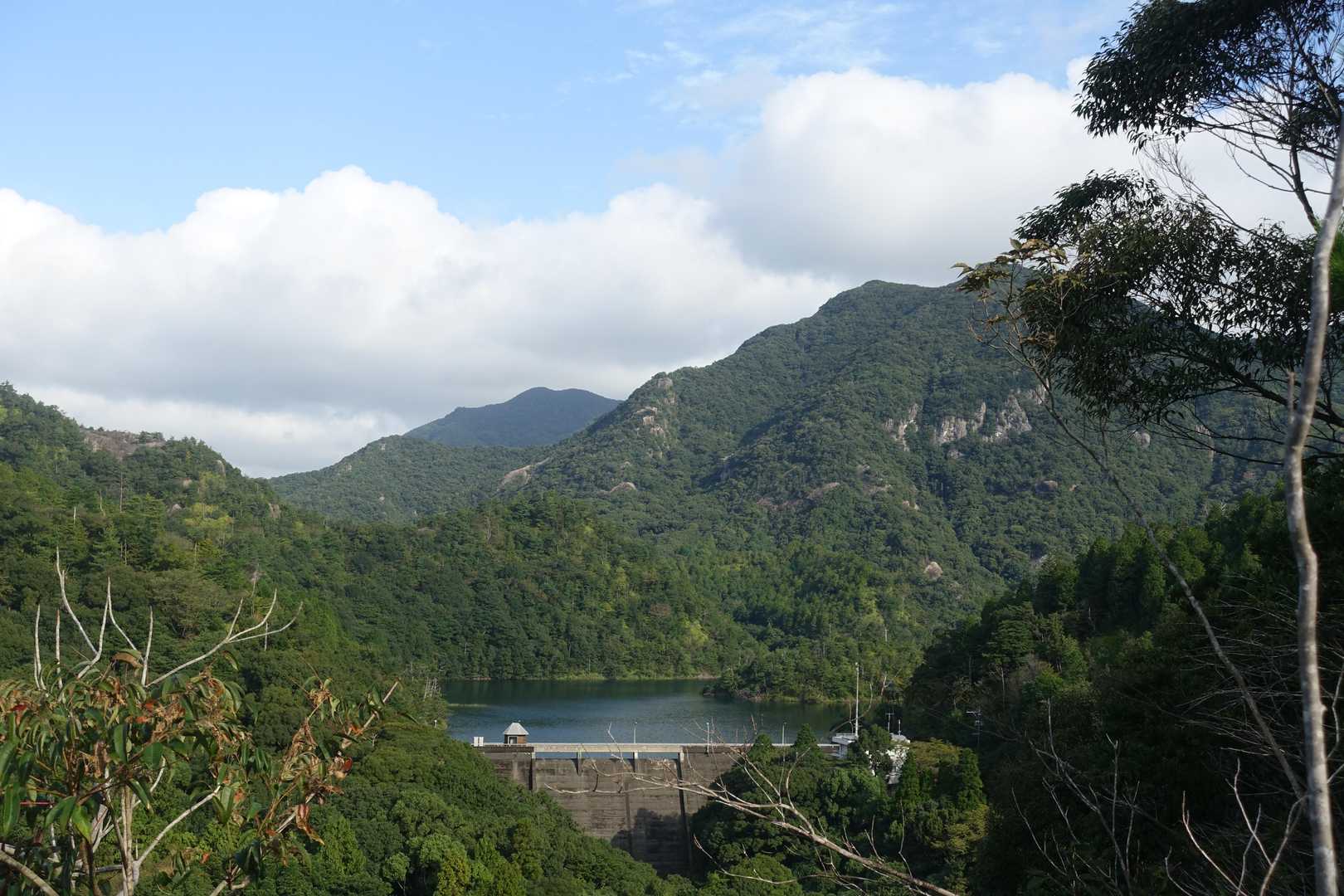 英山登山口-英山-本城岳-有田ダム登山口 周回コースの写真