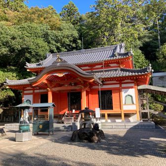 奥の院