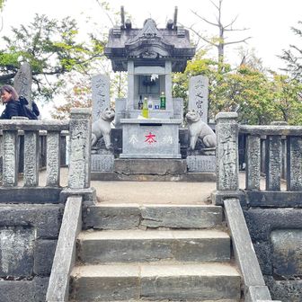 相変わらず観光客が絶え間なくきてるが御利益があるのかな？
