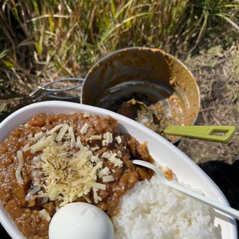 カレーを鍋で運んでくれた超人に感謝✨