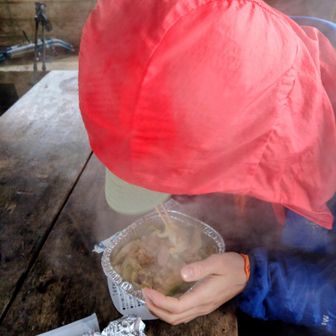 鍋焼きうどんで暖まる