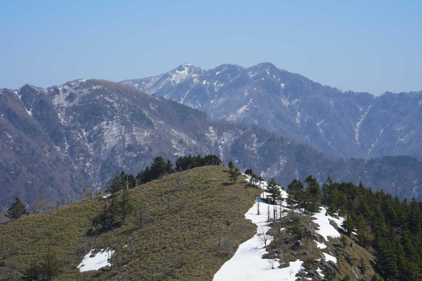 奥に矢筈山🏔️
高いです⏫️