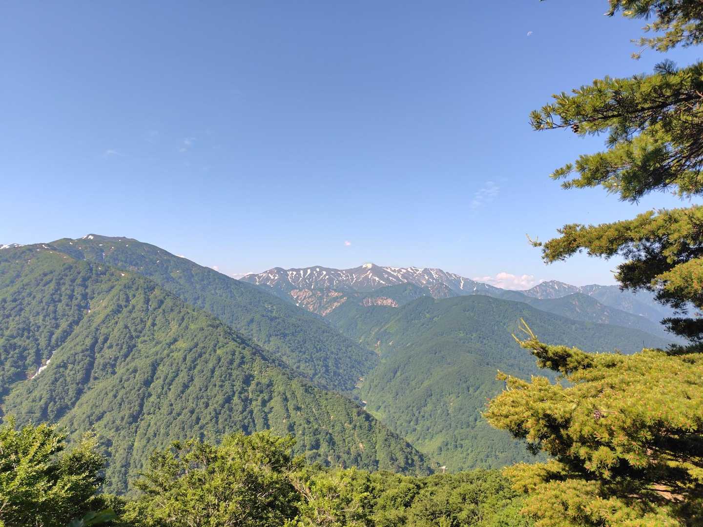 巻機山
