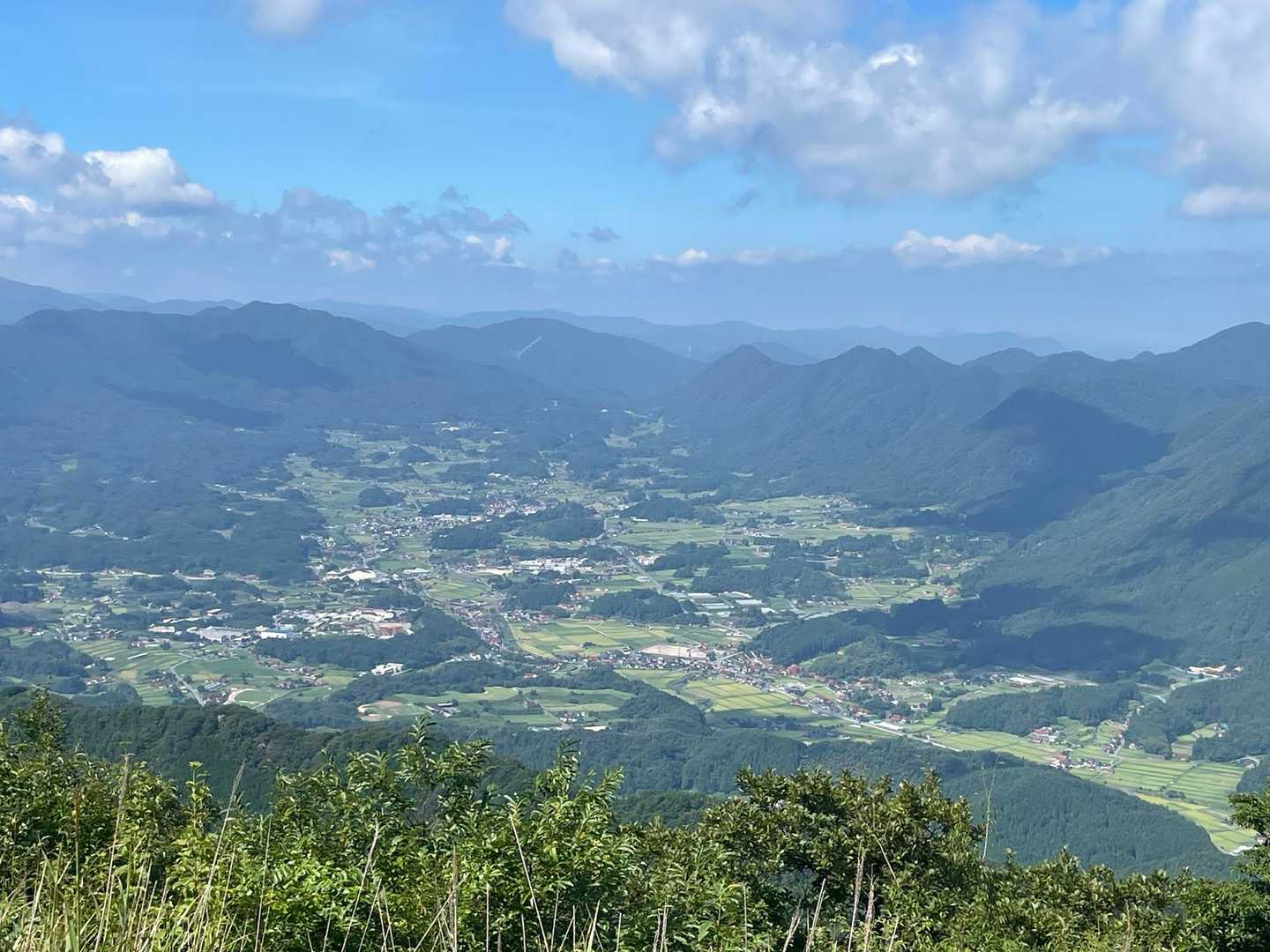 南峰からの見下ろし景色