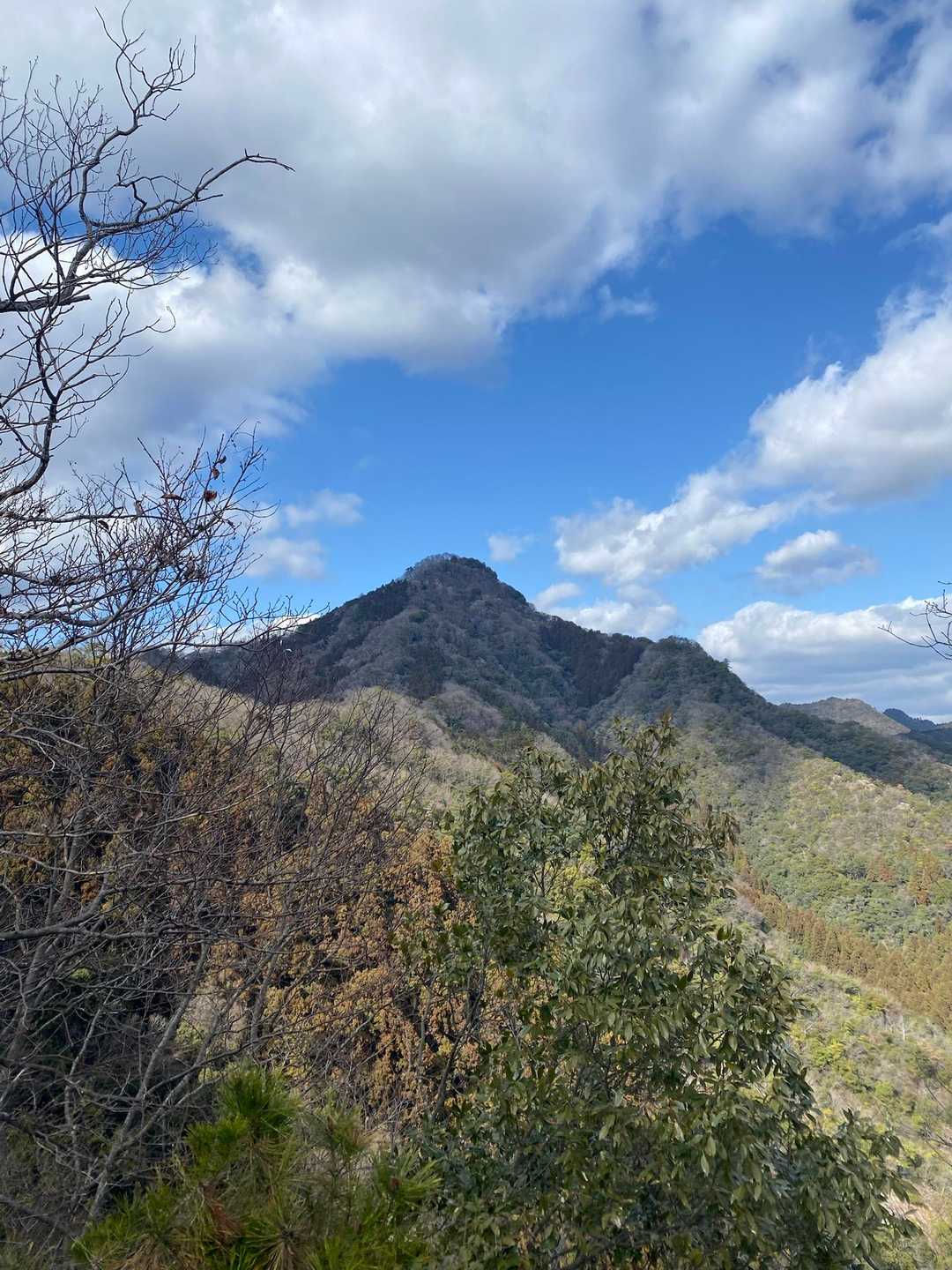 目指す山頂は目立ちます⛰️