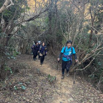 皆さん列になりサクサク行きます！