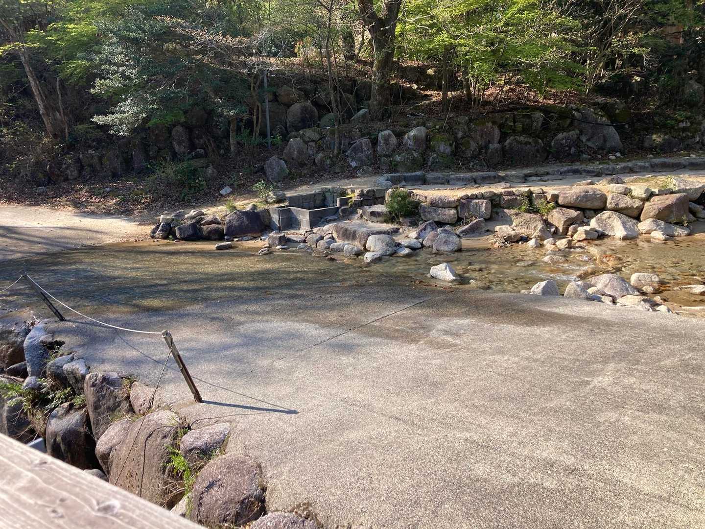 国見岳近くのアカヤシオが見事だと聞きまして🤗
先週国見岳まで行ったのにまた行くミーハー丸出しおじさんなのだ🤗