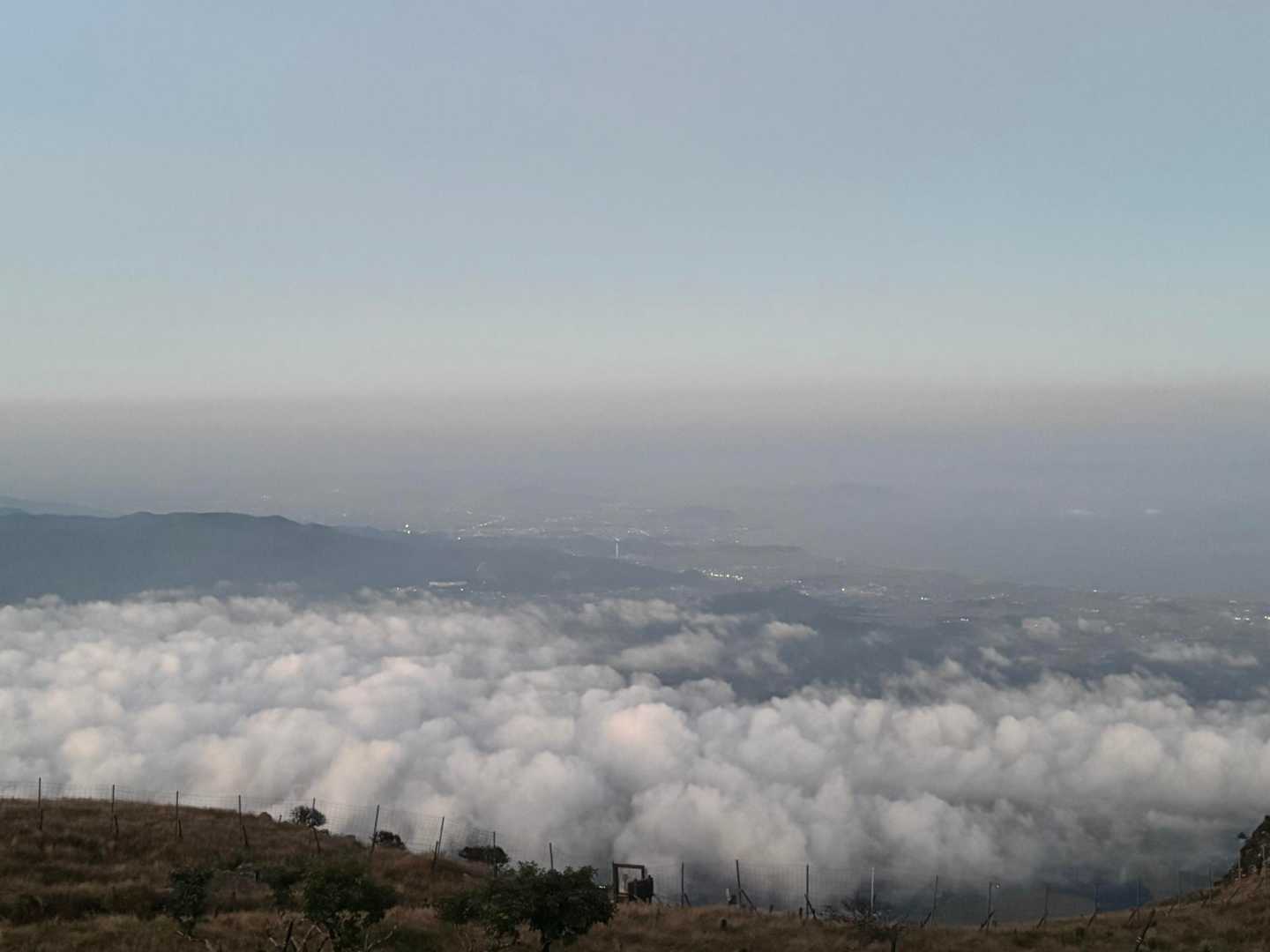 伊吹山西登山道入口-伊吹山 往復コースの写真