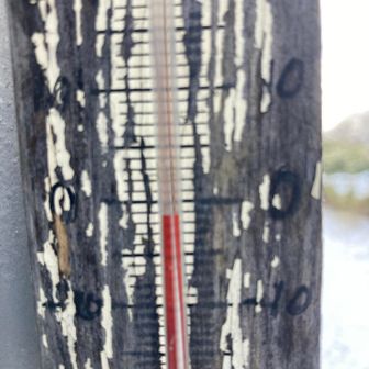 -1℃．思ったより寒くないけど，座っていたら寒くなってきた．