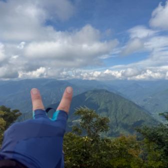 指先には　白山連峰

また秋頃　行ってみたいな