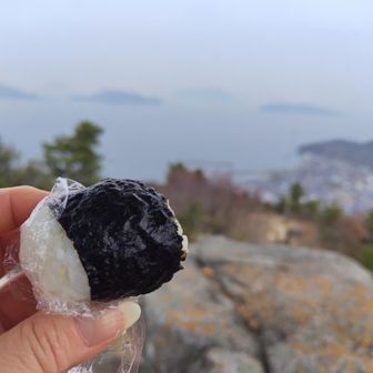 八畳岩で🍙