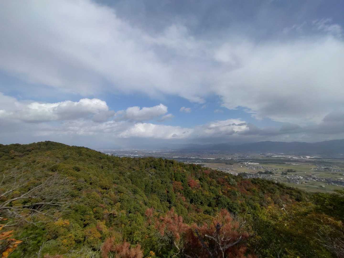 山頂から。
