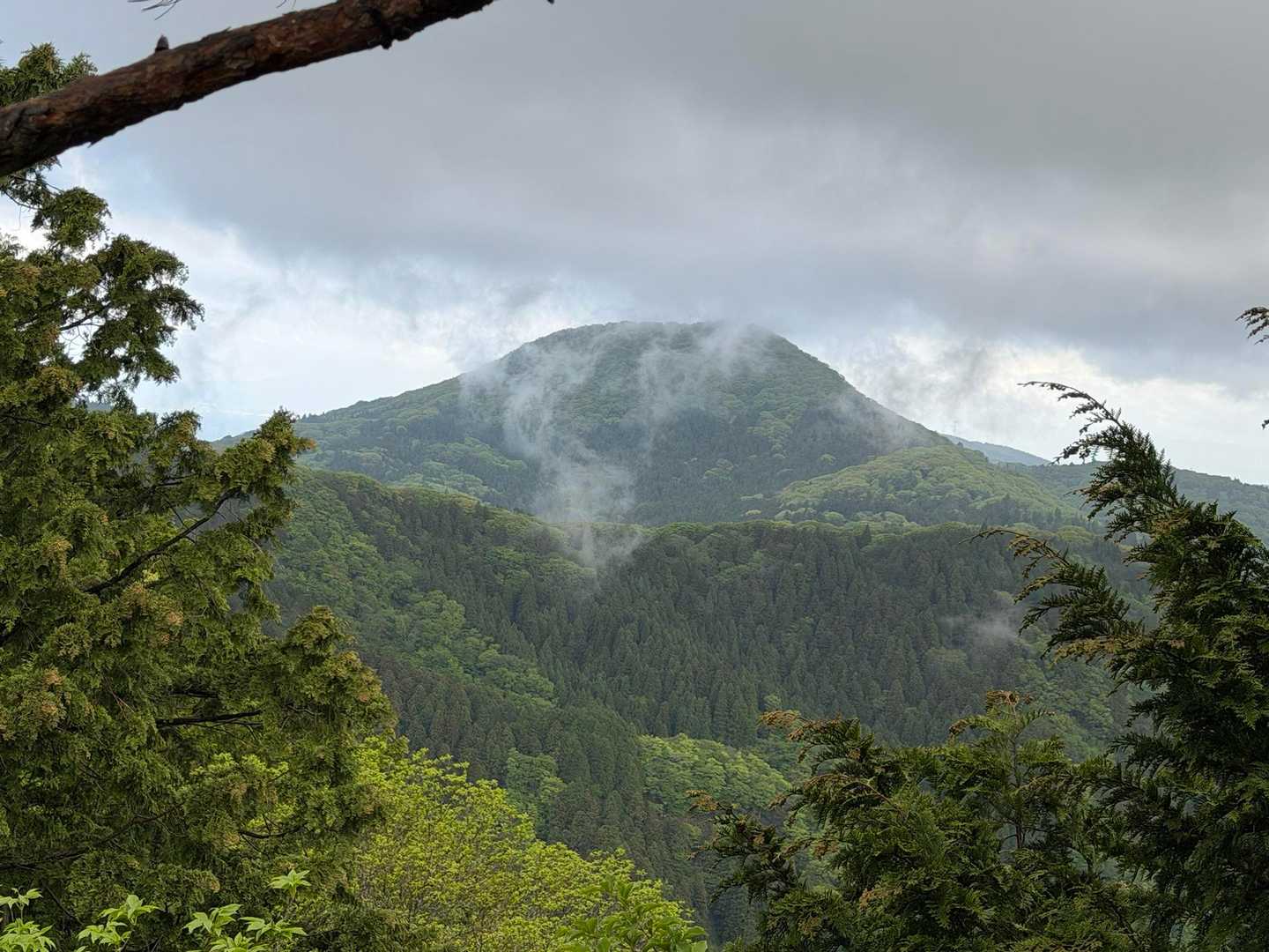 鍋尻山が見える😊✨