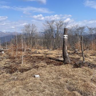 勝雲山山頂到着です。
ここも眺望いい感じです♪
