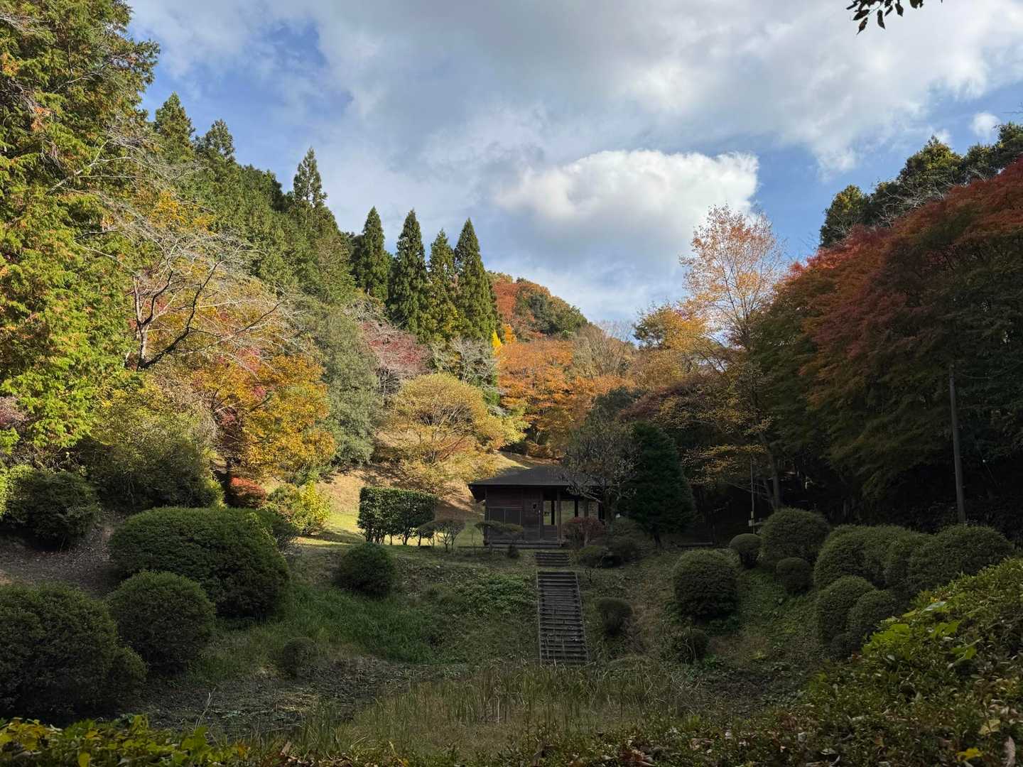 ここの雰囲気良かったです😊
奥の方に温泉があるのかな？