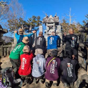 神ボラTシャツで決めてます
…快く撮っていただきました🙏