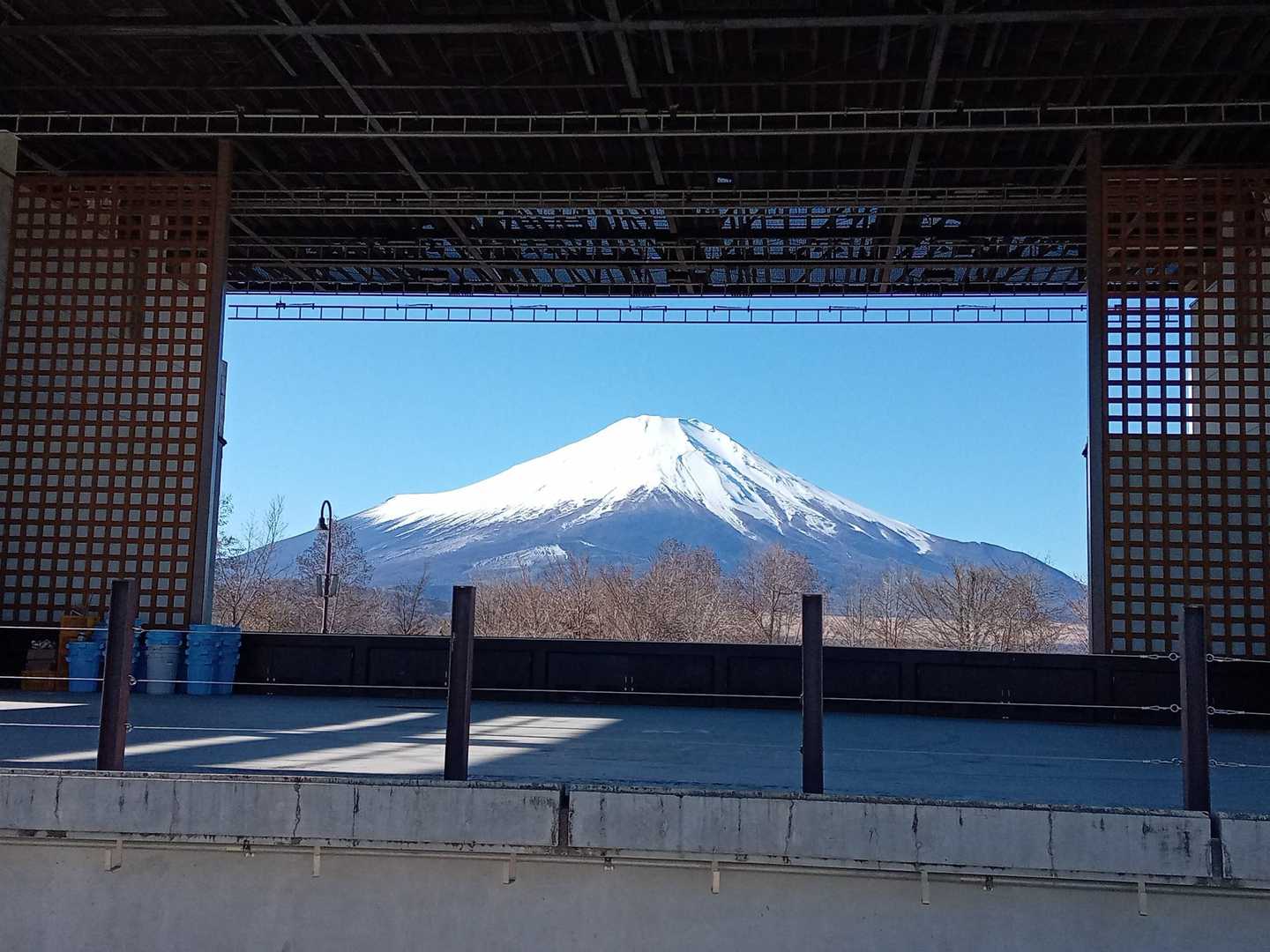 朝は気球に気を取られて撮り忘れた額縁富士山✨✨

お見事✨✨😄😄

お疲れ様でした✨😊
