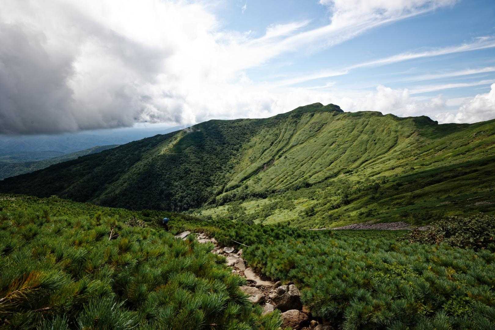 前トム平への途中から晴れて雲がいい感じに☁️