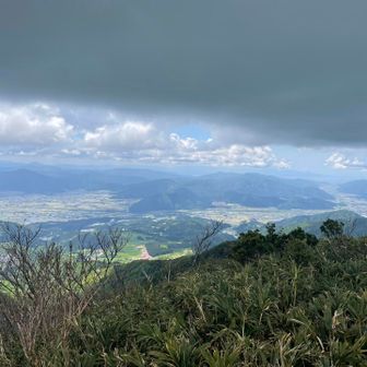 経ヶ岳・法恩寺山 雲はあやしい