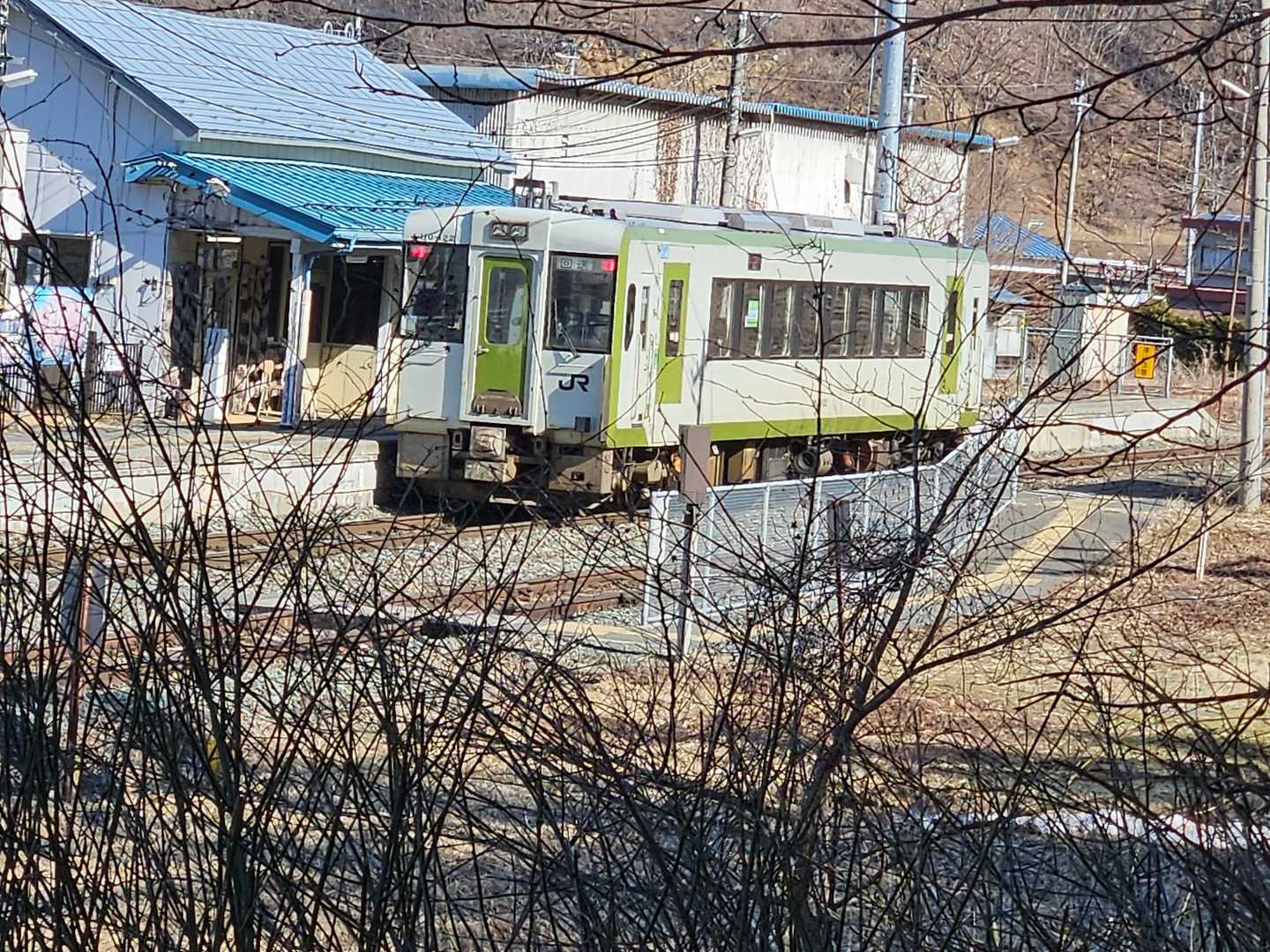 偶然にも電車来ました