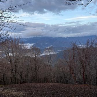 八経ヶ岳、弥山は雲の上