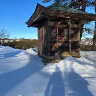 毘沙門堂。鏡餅のお飾り