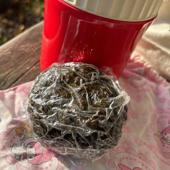 豚汁と🍙
食べてたら、師匠が
今日2回目の朝ご飯か？と🤣
いえ、食べてないので
お腹ペコペコです😅