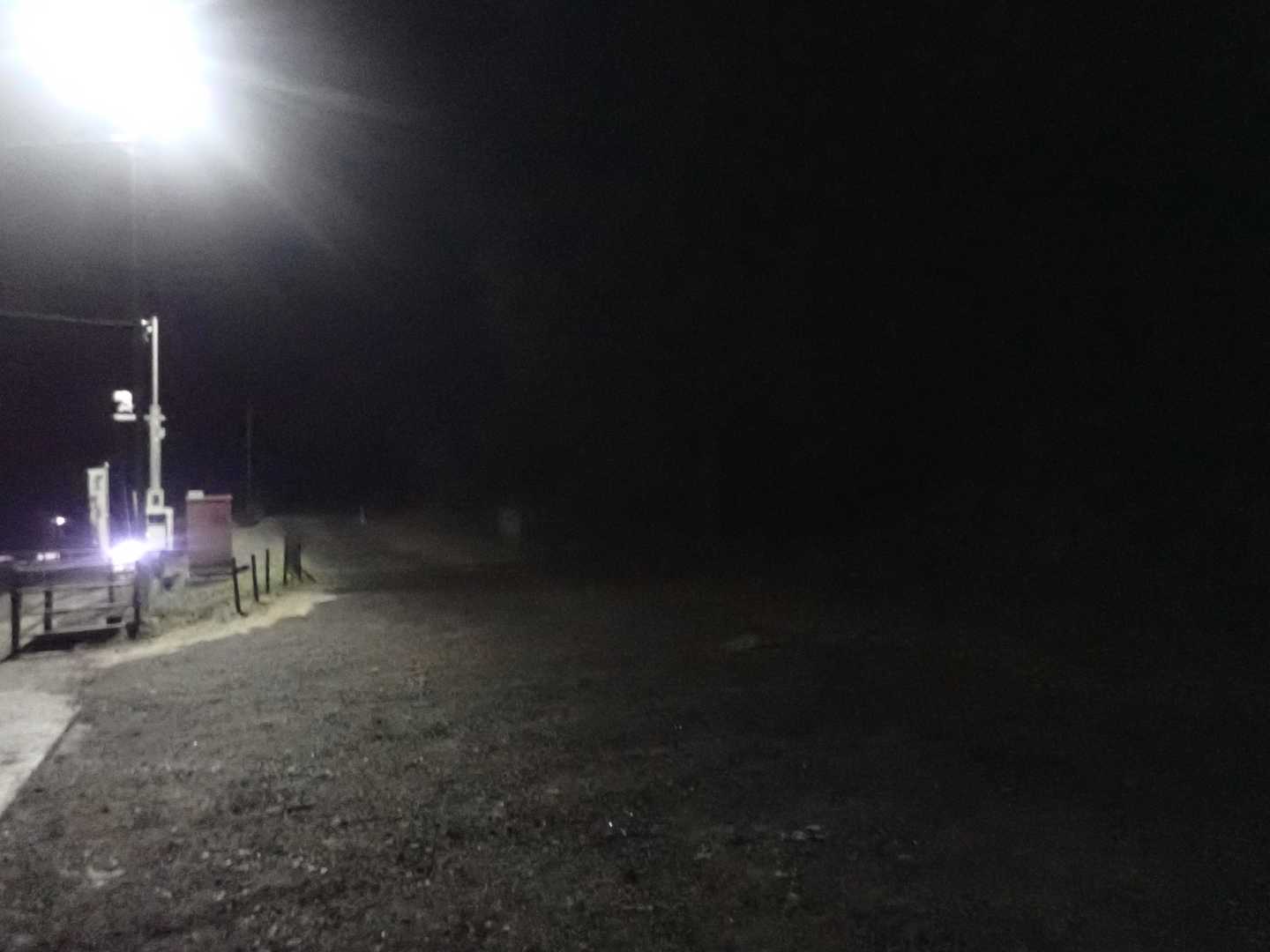 海山町国道42号線沿い熊野古道登山口。出発5:20。他には車無し