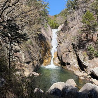 迫力のある仙娥滝