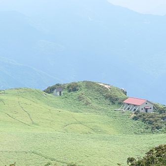 三嶺小屋方面