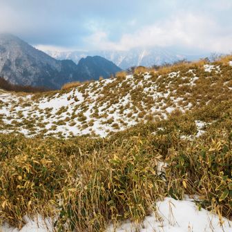 広くなだらかな『桑瀬峠』
反対に進めば『寒風山』こちらにもいつか登りたい