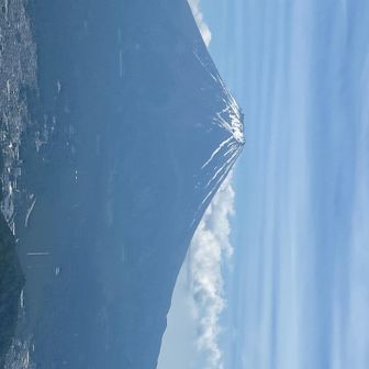 三ツ峠山頂より富士山のアップ