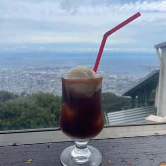 デザートはコーヒーフロート