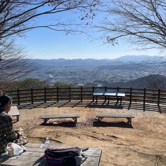 まさかの貸し切り状態♪
ここでお昼♪
火気厳禁なので今日はおにぎり。