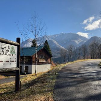 しろ池の森駐車場