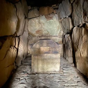 中山寺古墳の石室