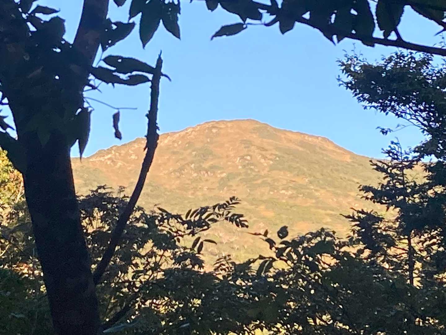 目指す至仏山？