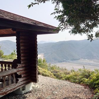 高雄山からも新幹線ビュー。