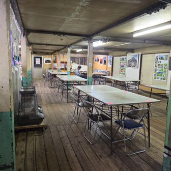 食堂はこんな感じ。
昭和の山小屋だね。