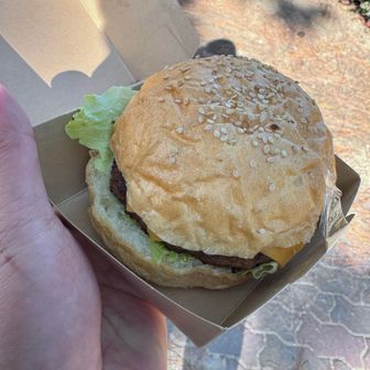 チーズバーガー🍔美味かった