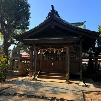 金比羅山の山頂は金刀比羅神社