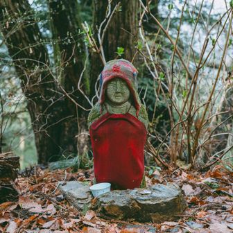 下山までにお地蔵様が5,6尊いらっしゃました